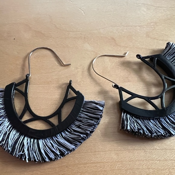 Sugarfix by BaubleBar Fringe Earrings - Picture 5 of 5